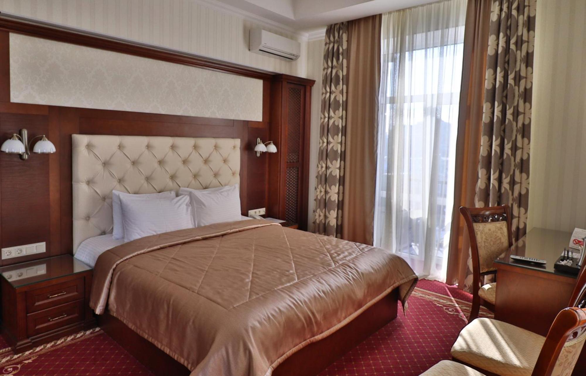 Ukraine Hotel Kyiv