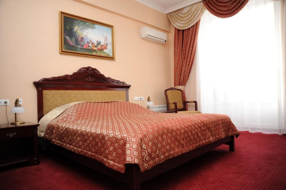 Hotel Ukraine