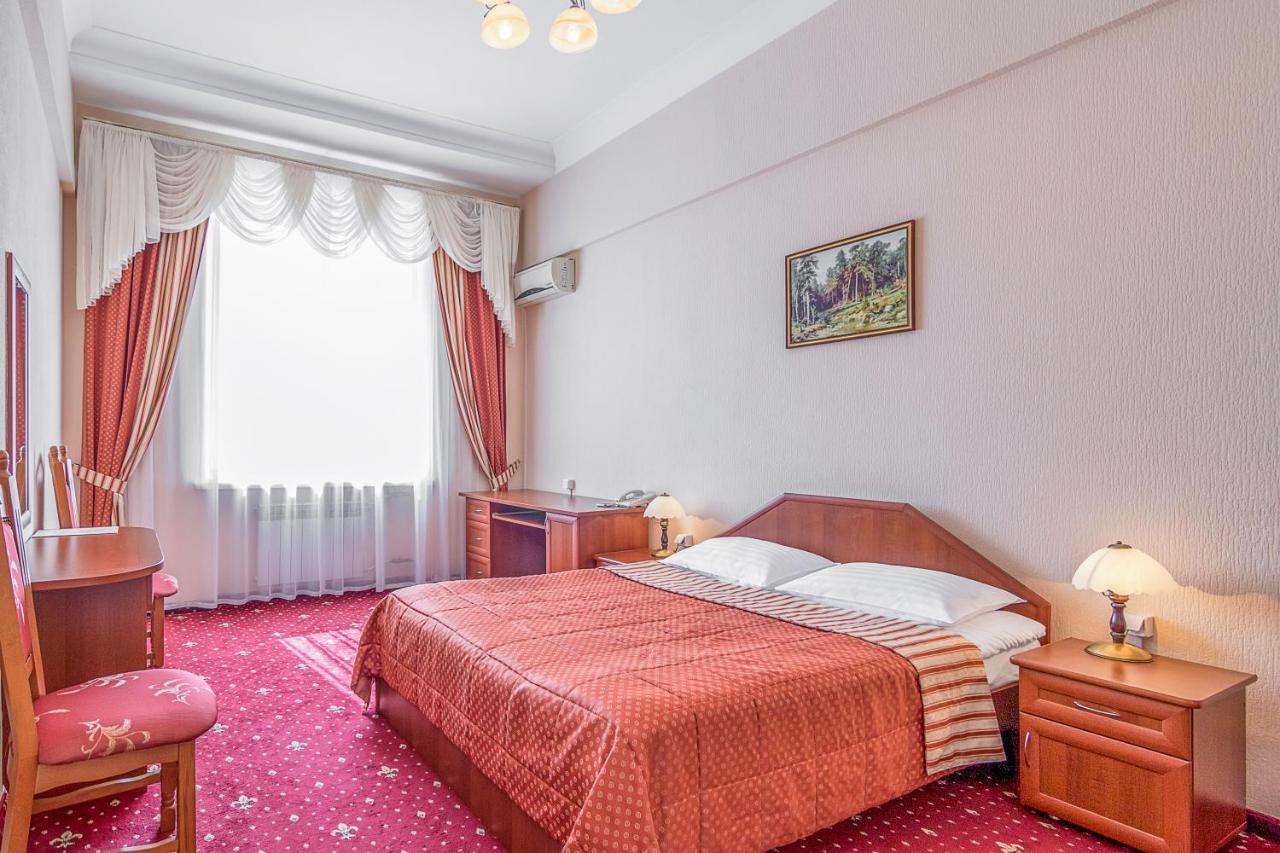 украина 4* Киев