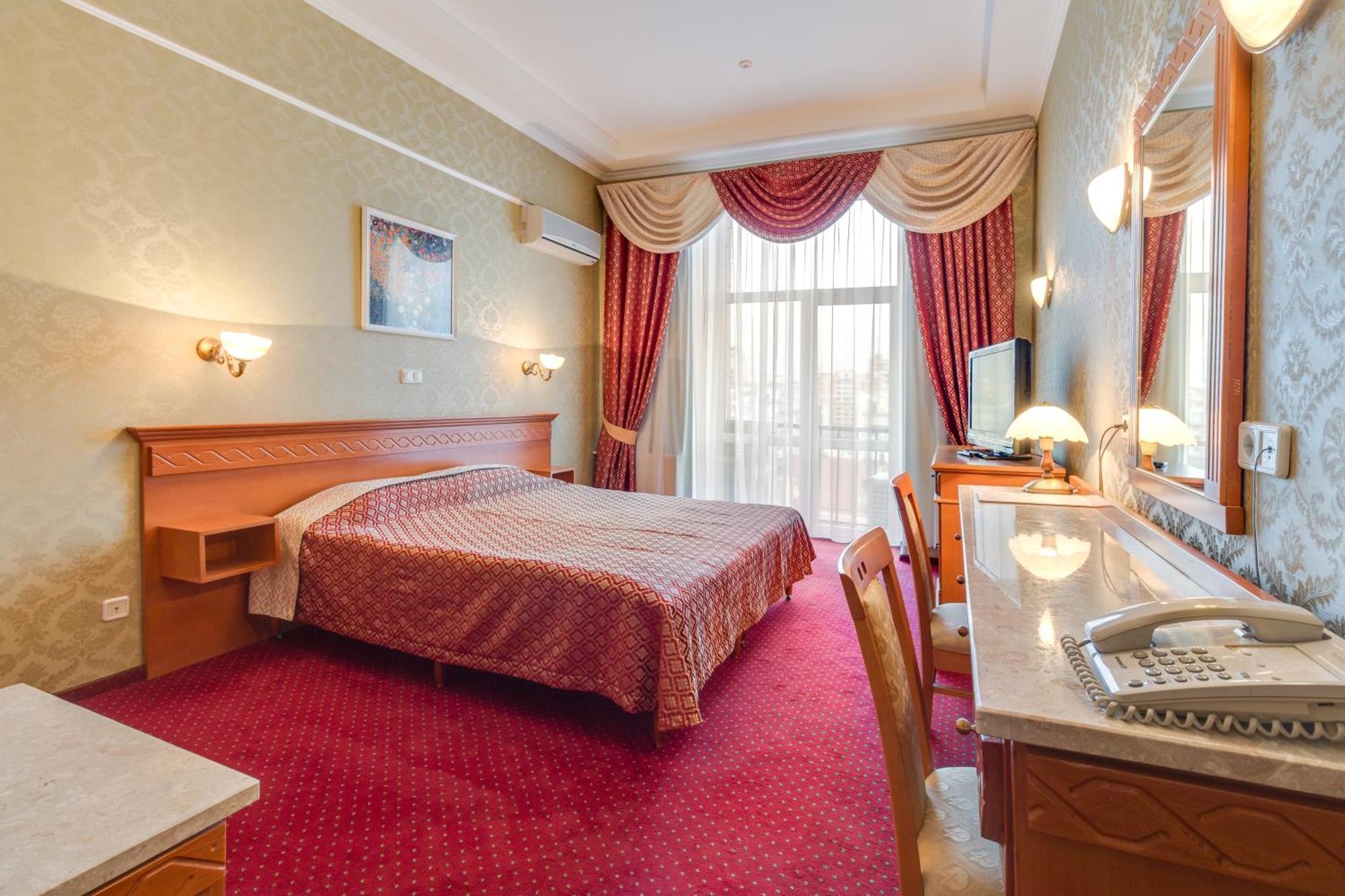 украина 4* Киев