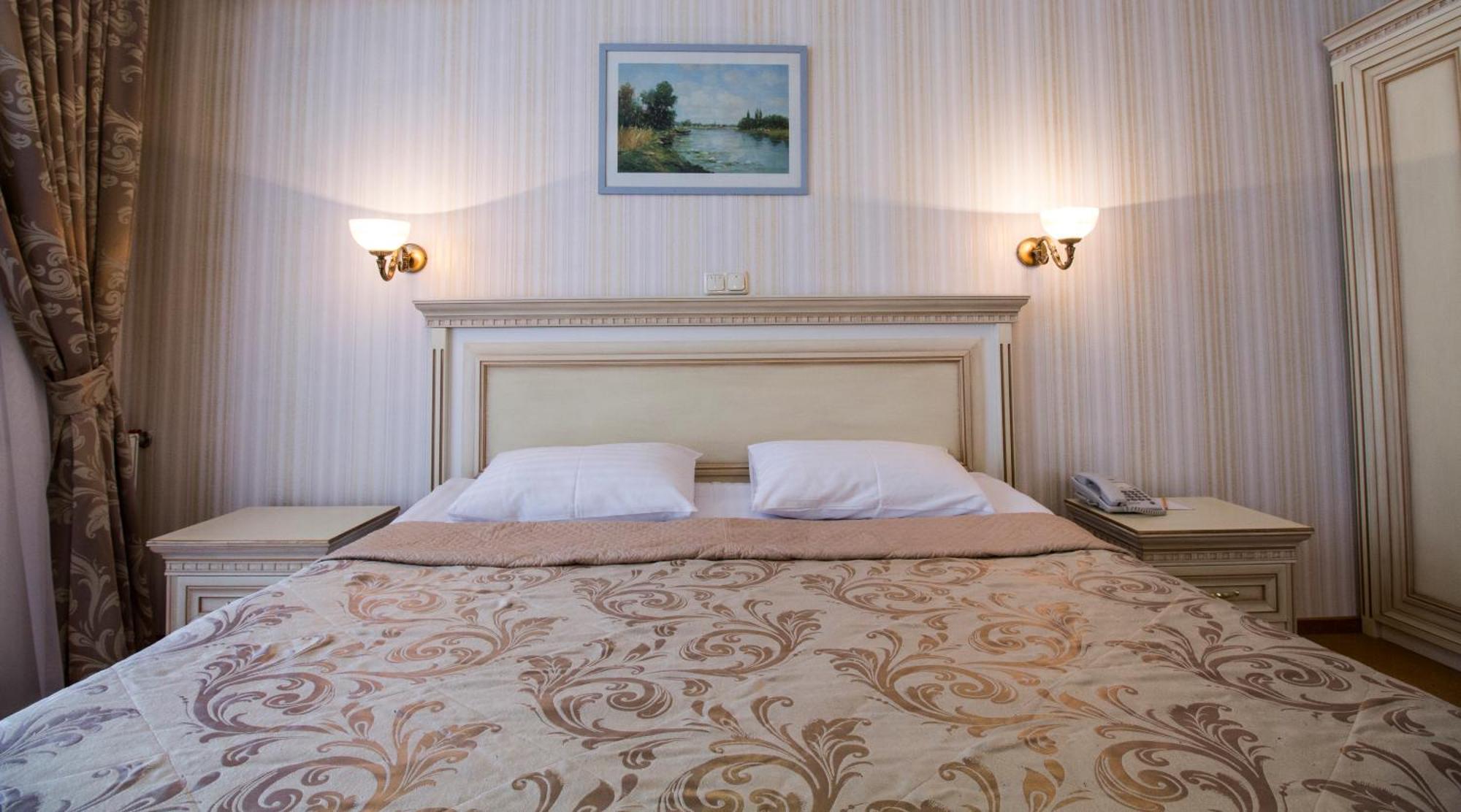 украина 4* Киев
